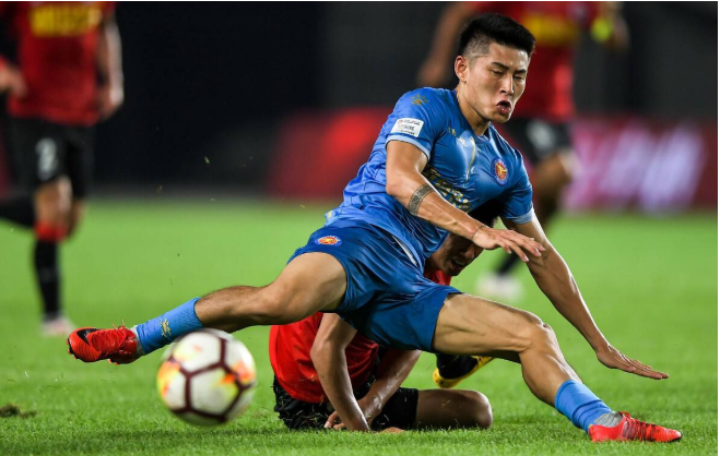 关于克里夫兰骑士迎中超关键赛；转会期远射贴柱；话题不断；轮换策略成焦点的信息