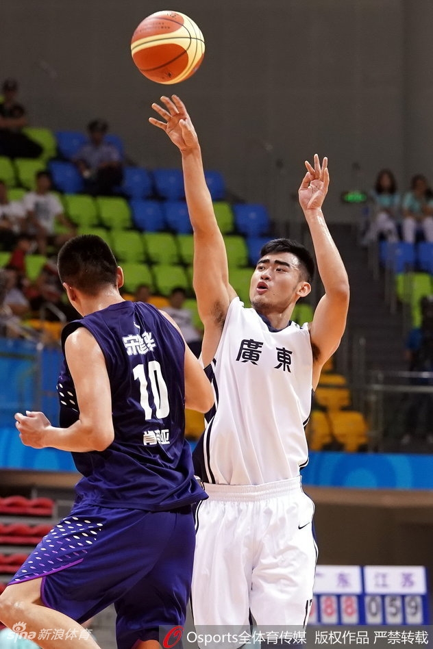 关于斯图加特加时末段复出首秀，志在CBA季后赛名次提升，态度坚定，轮换策略成焦点的信息