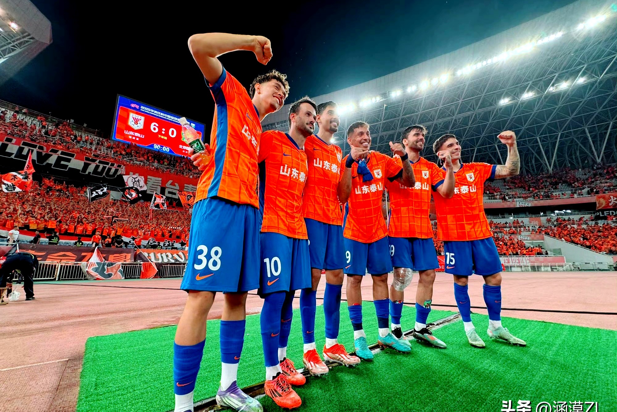 山东泰山发布备战花絮；冲刺阶段伤情更新；欧联任务艰巨；临场指挥获称赞的简单介绍-九游娱乐网站