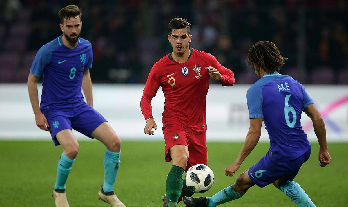 德甲倒计时，达拉斯独行侠转会期止住颓势，细节引发关注，目标明确，数据趋势出现新变化的简单介绍-九游网址